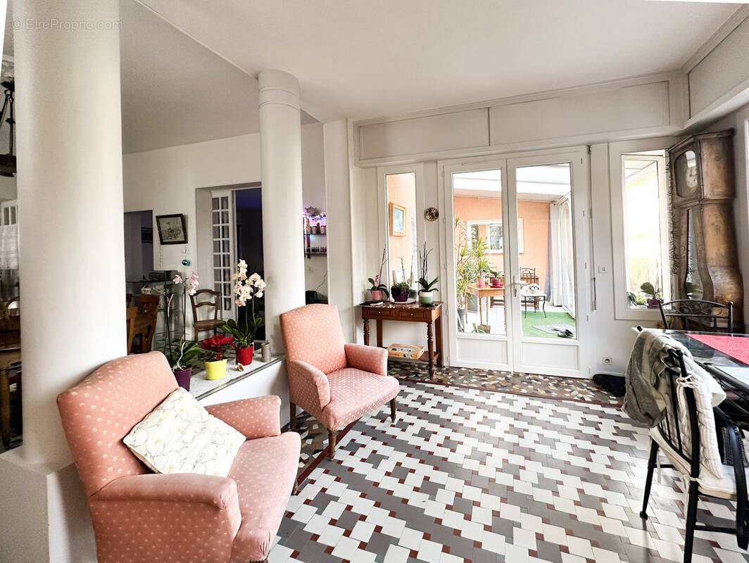 Maison à MESCHERS-SUR-GIRONDE