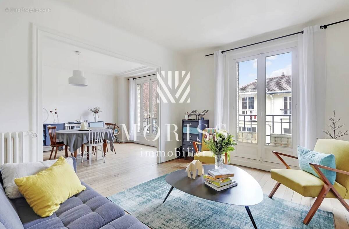 Appartement à LES LILAS