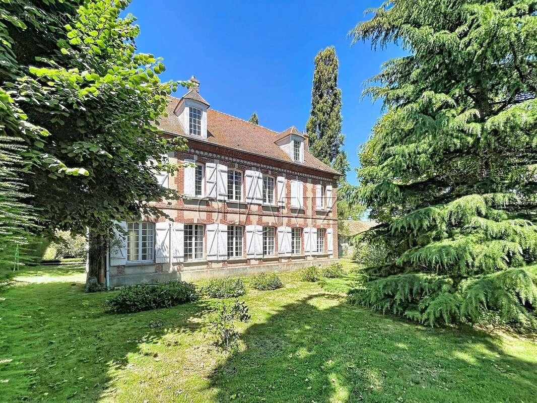 Charme et campagne pour cet ancien presbytère - photo 25