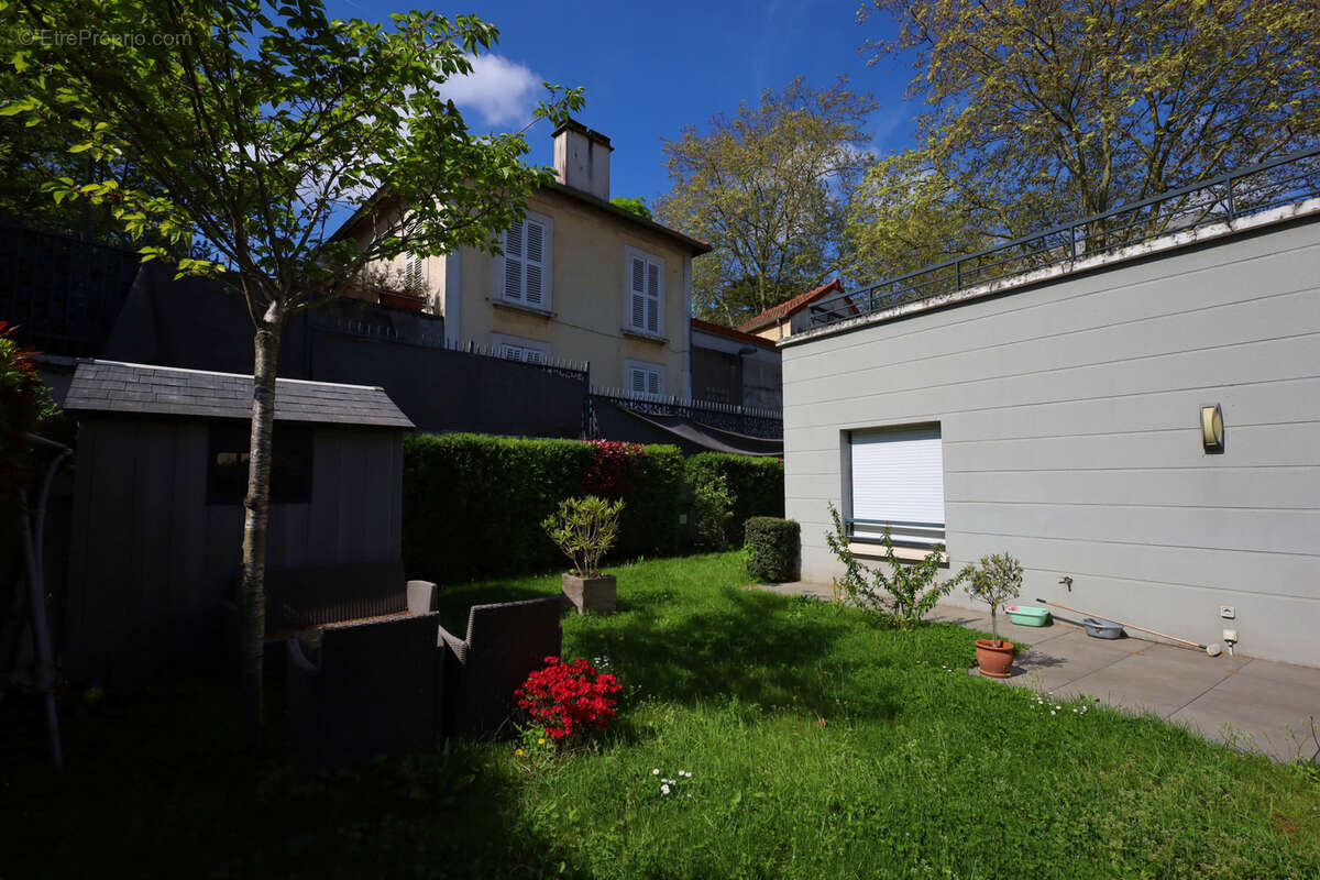 Appartement à CHATILLON