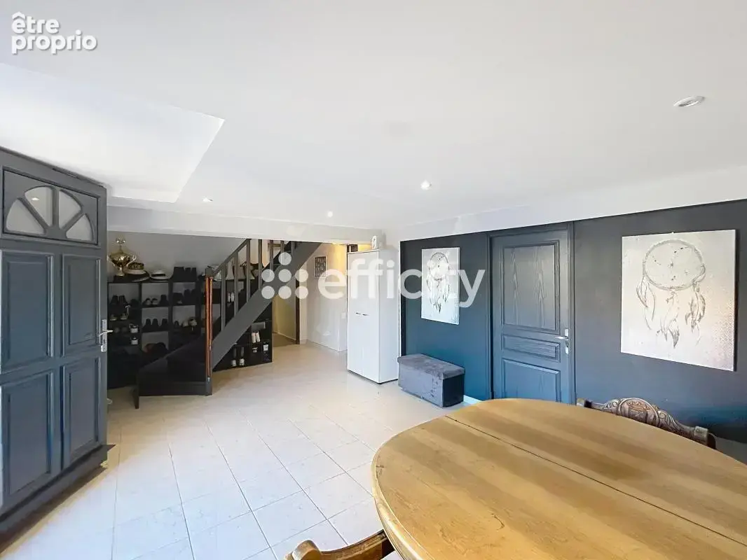 Maison 5 pièces 180 m² à vendre à Bassens (33530) - photo 8