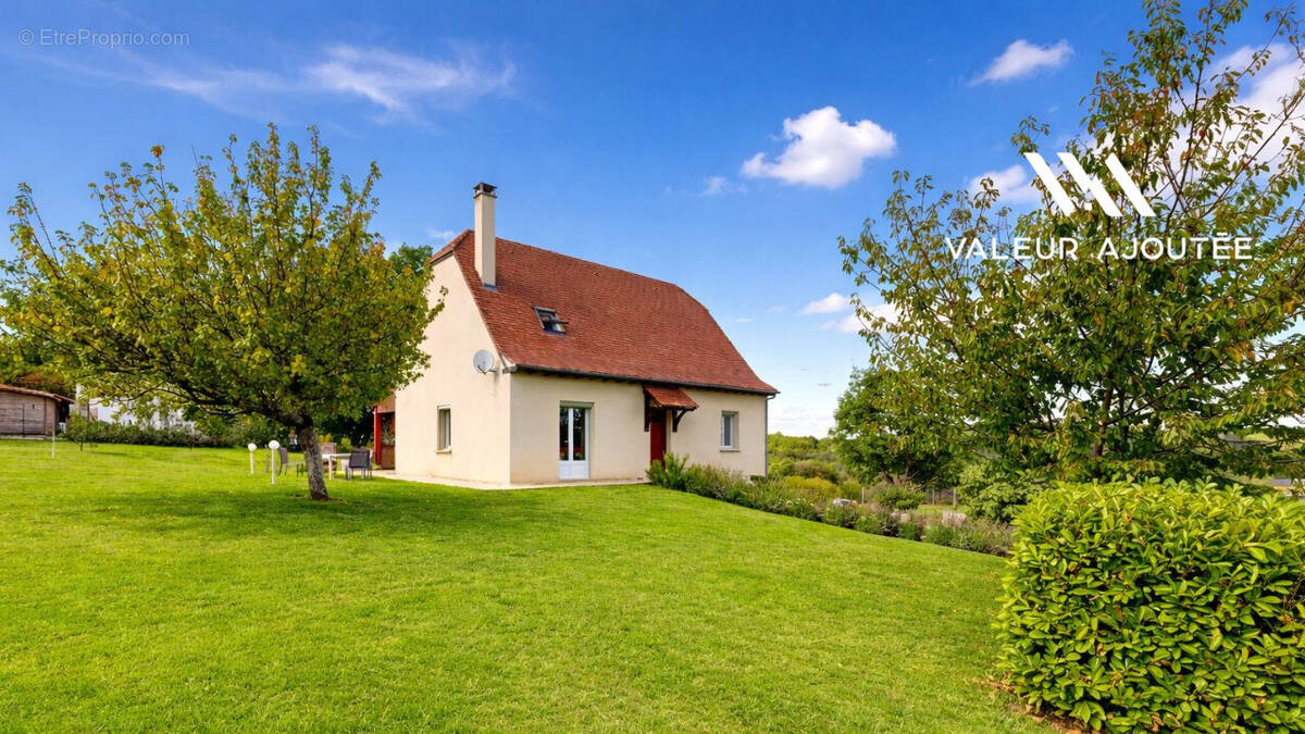 Maison à SALIGNAC-EYVIGUES