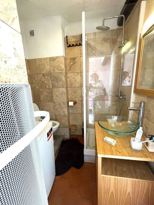 A Saisr Sur Toulon Ouest ! Coquet Appartement Type 1 - photo 7