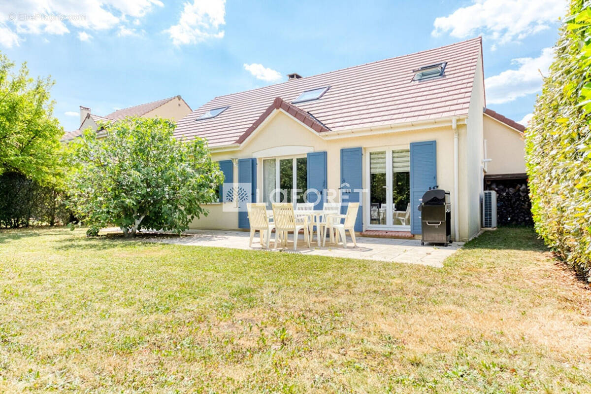 Maison à ROISSY-EN-BRIE