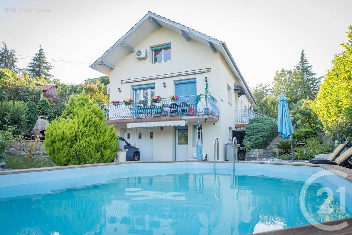 Maison à SATHONAY-CAMP