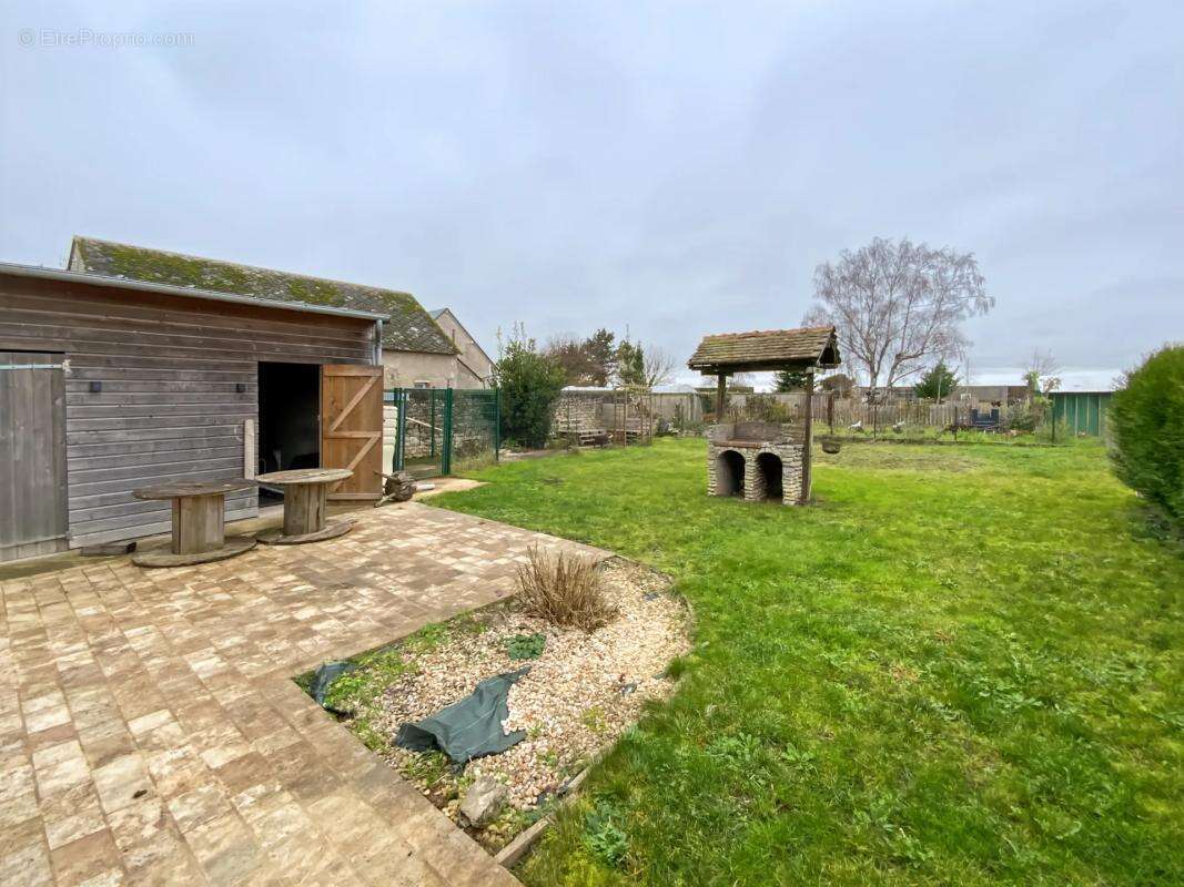 Maison à SAINT-CLOUD-EN-DUNOIS