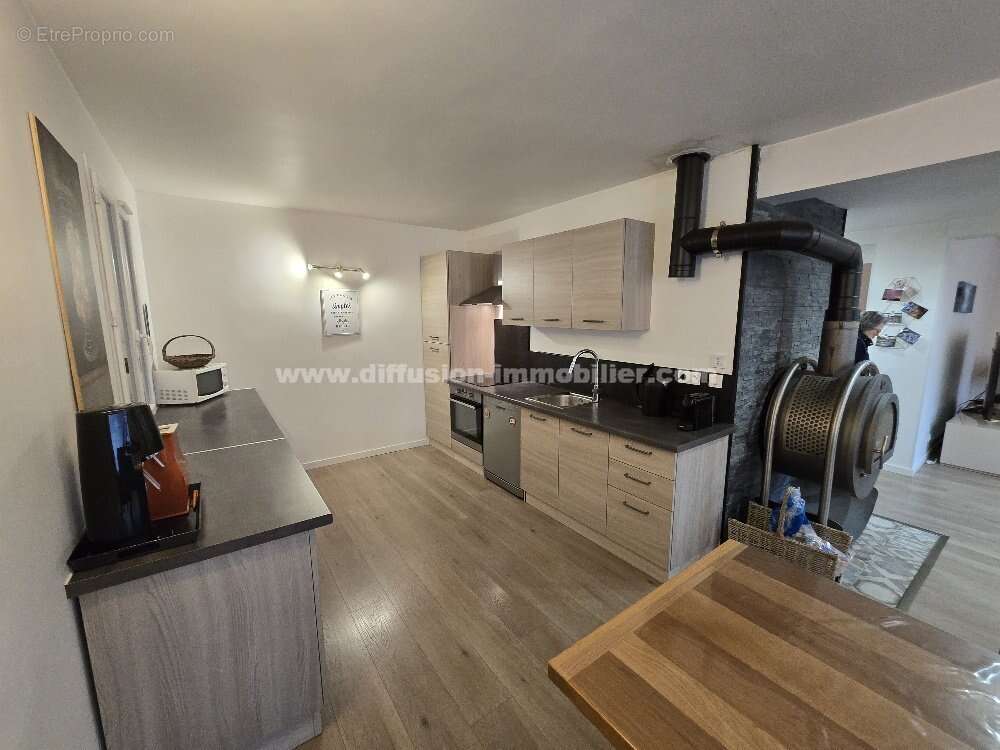 Maison à UVERNET-FOURS