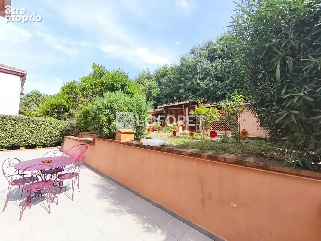 Maison avec deux appartements, jardin, terrasse et garage, idéale pour un projet familial ou locatif - photo 19