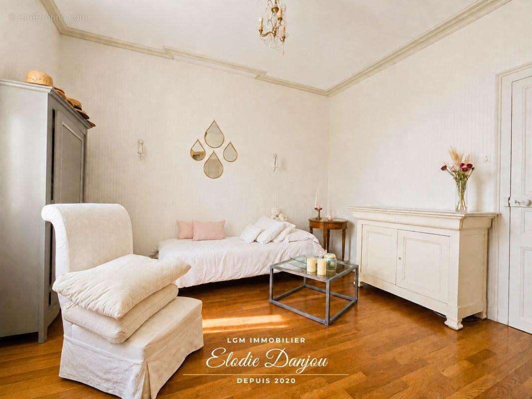 Maison de 3 chambres, dépendances, grange et jardin - Entre Orléans et Châteaudun - photo 7