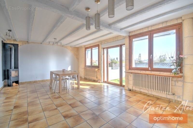 Maison à TREMERY