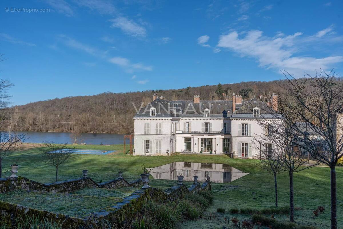 Appartement à FONTAINEBLEAU