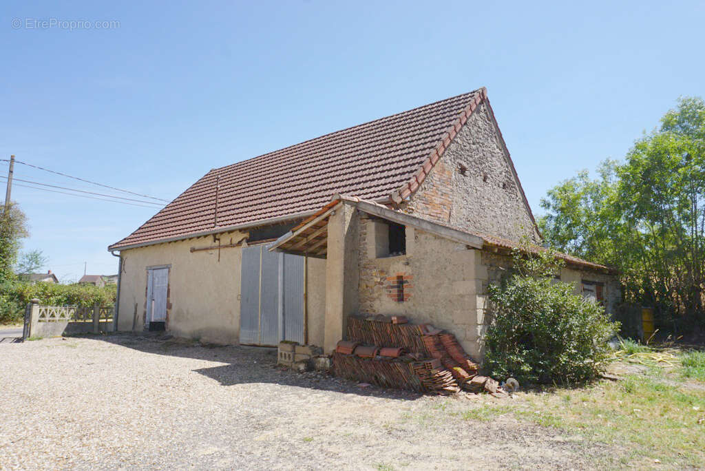 Maison avec dépendances - photo 14