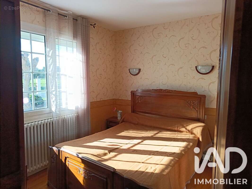 Maison 70 m² à Coutras  - photo 8