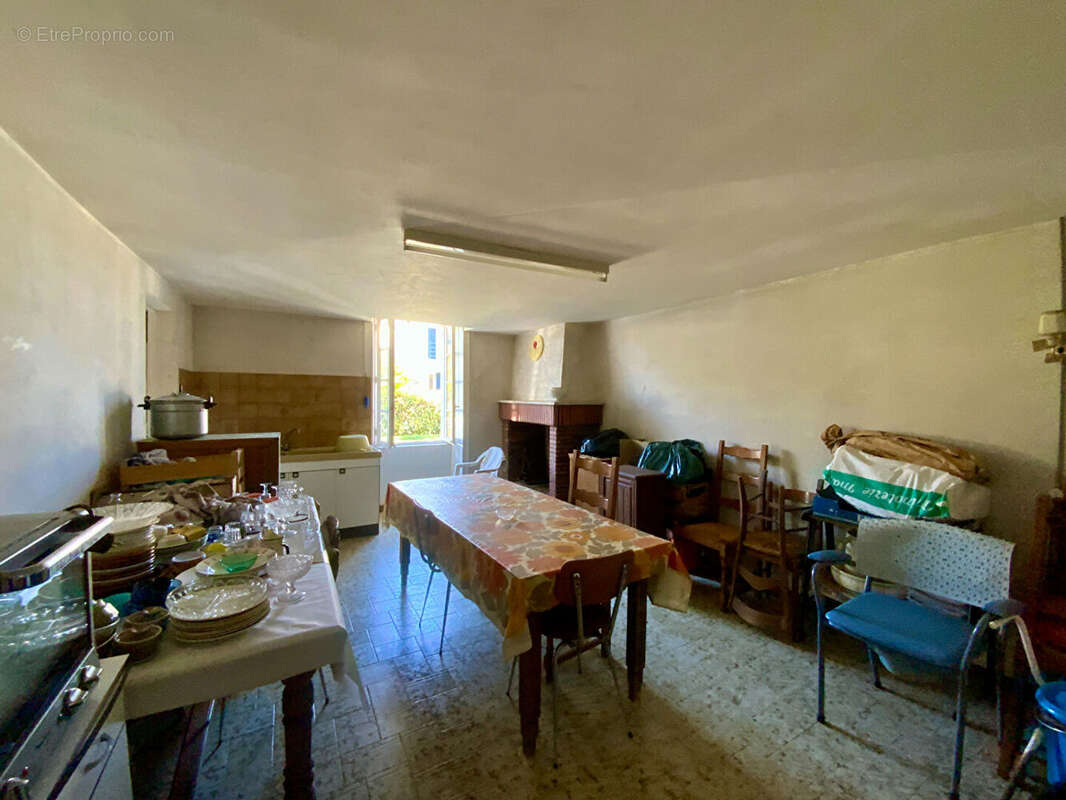 Maison à SAINTE-LHEURINE