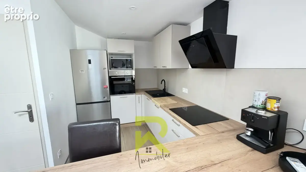 AGDE — Un appartement entièrement rénové avec terrasse au dernier étage - photo 5