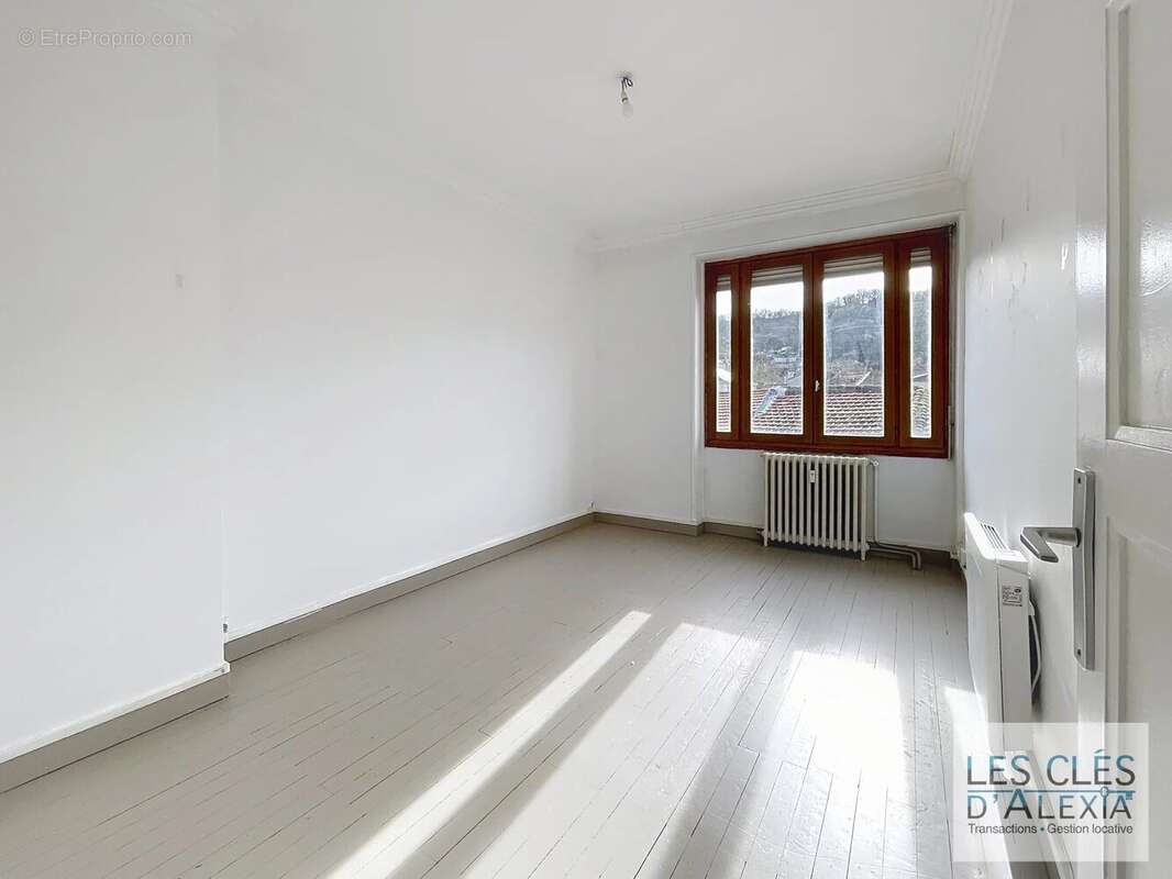 Appartement à GIVORS