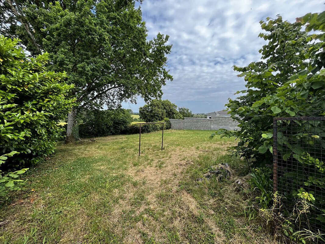 Terrain à VILLETTE-D&#039;ANTHON