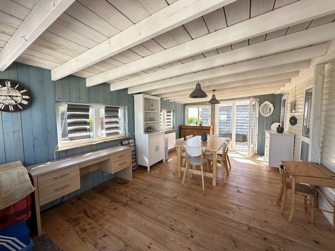 Maison à HERMANVILLE-SUR-MER