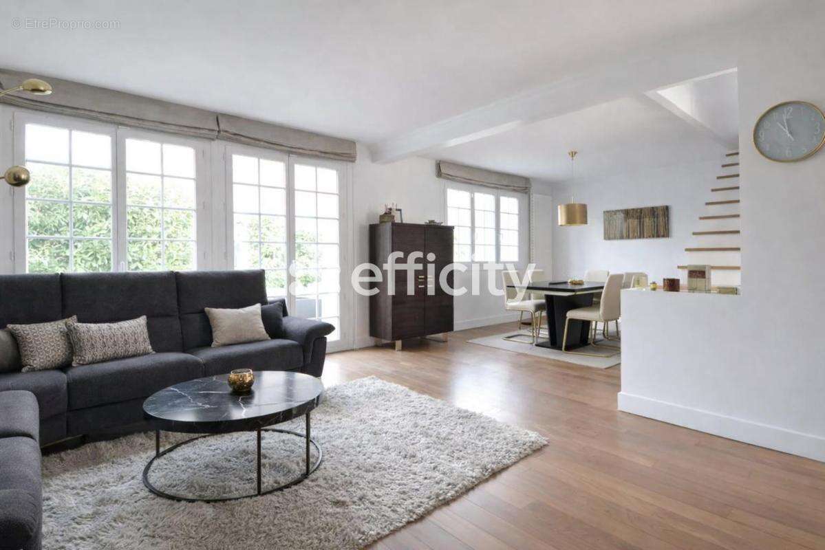 Maison à CROISSY-SUR-SEINE