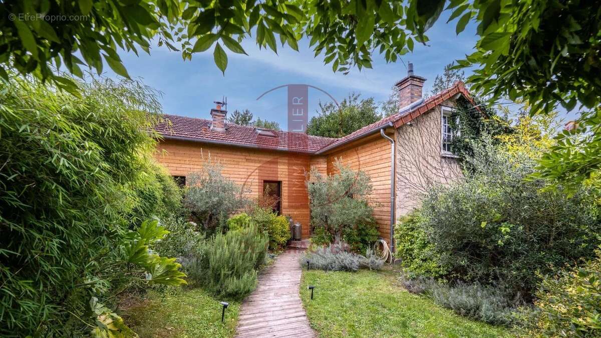 Maison à BOURRON-MARLOTTE