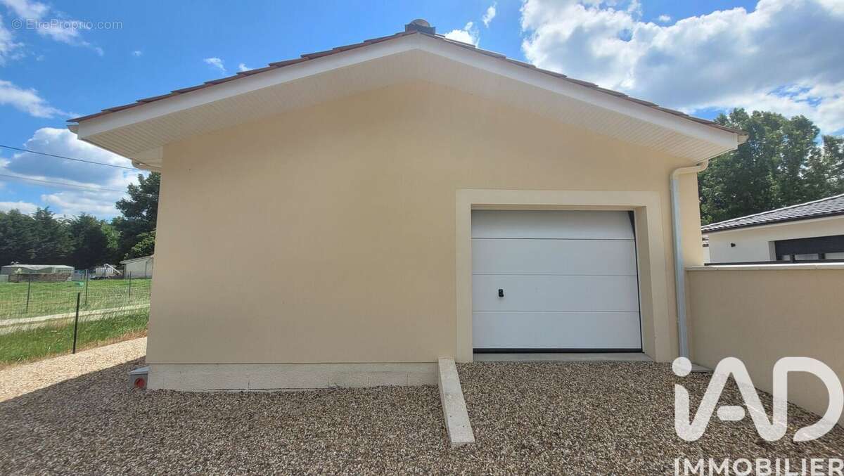 Photo 8 - Maison à COUTRAS