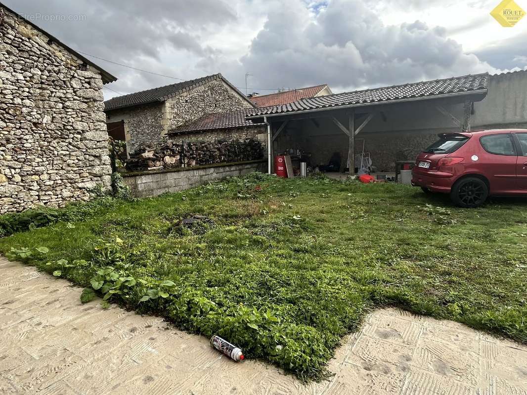 Maison à CHENEVELLES