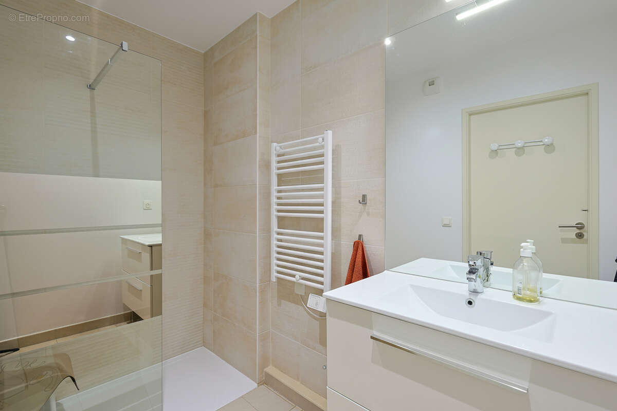 Appartement à MARSEILLE-13E