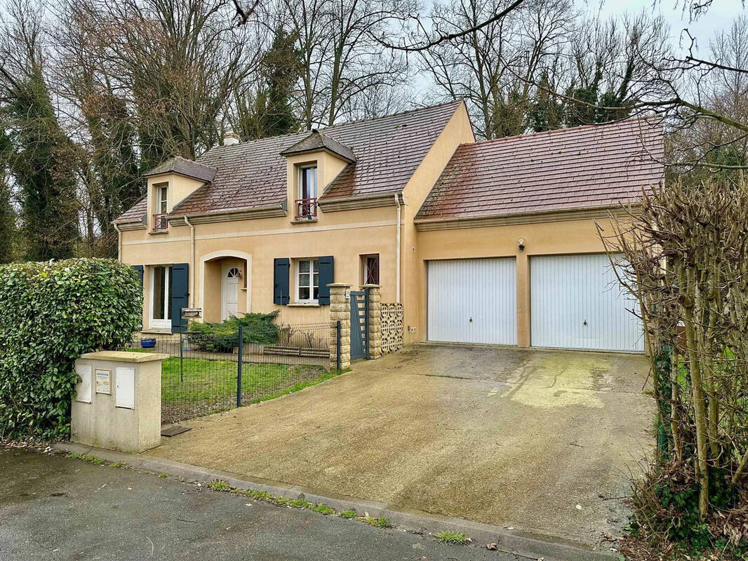 Maison à MAULE