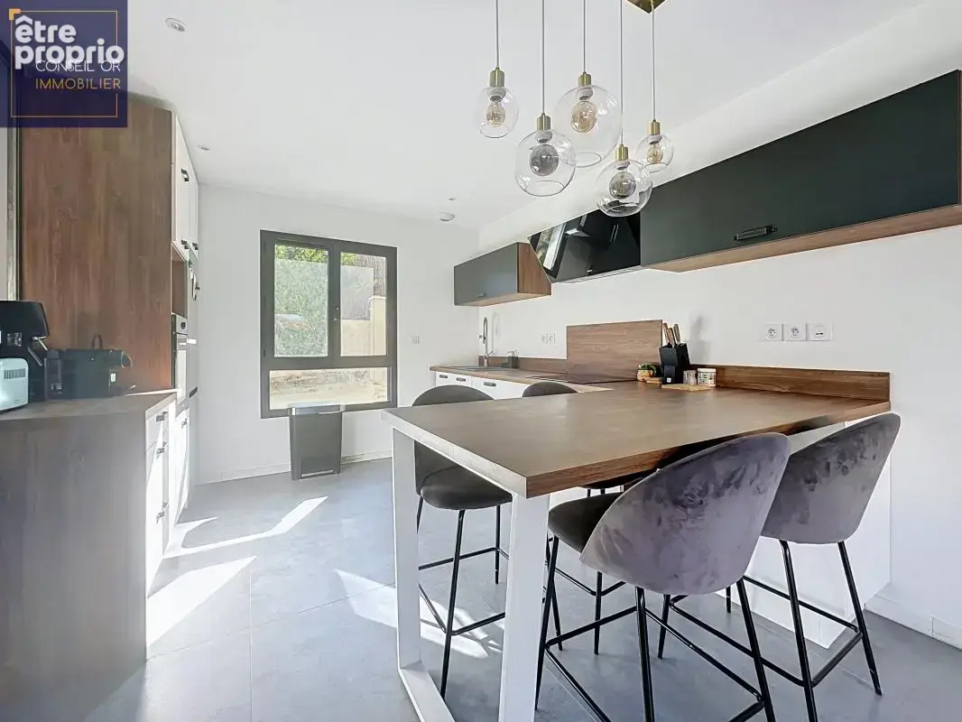 Maison contemporaine 126 m² – 5 pièces, 3 chambres, jardin et terrasse de 40 m² – Sérézin-du-Rhône - photo 6