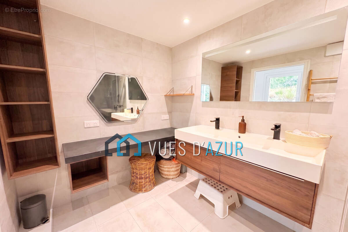 Appartement 79 m² à Antibes  - photo 9