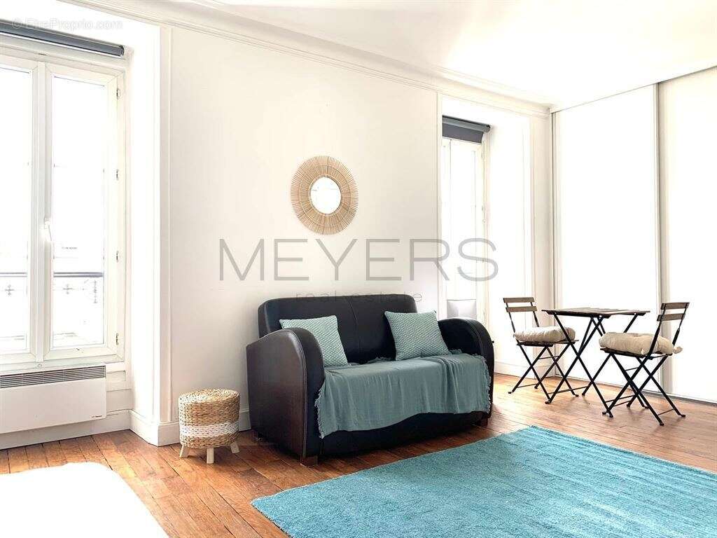 Appartement à NEUILLY-SUR-SEINE