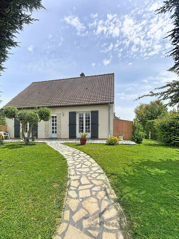 Maison à LION-SUR-MER