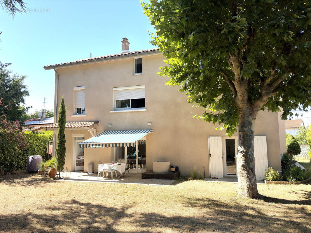 Maison à ROMANS-SUR-ISERE