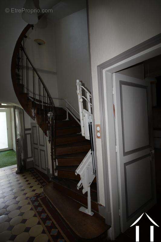 Maison à LA CHARITE-SUR-LOIRE