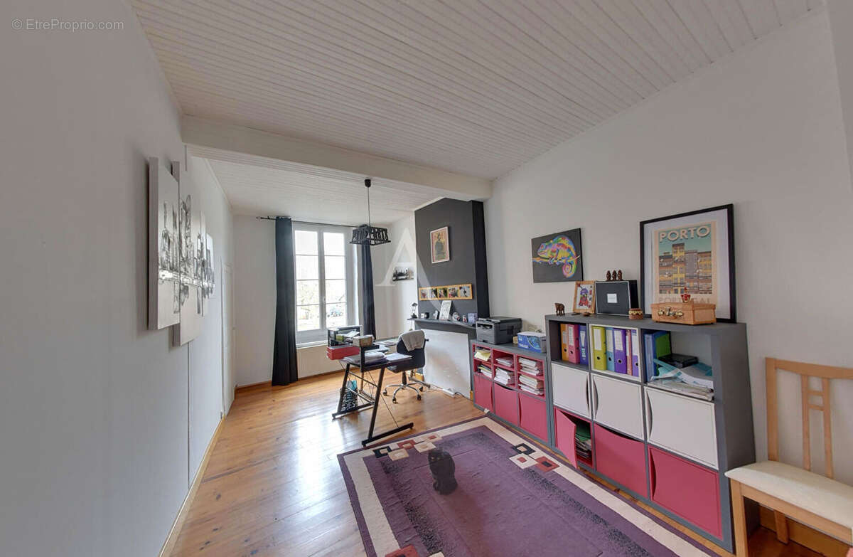 Maison à MAS-GRENIER