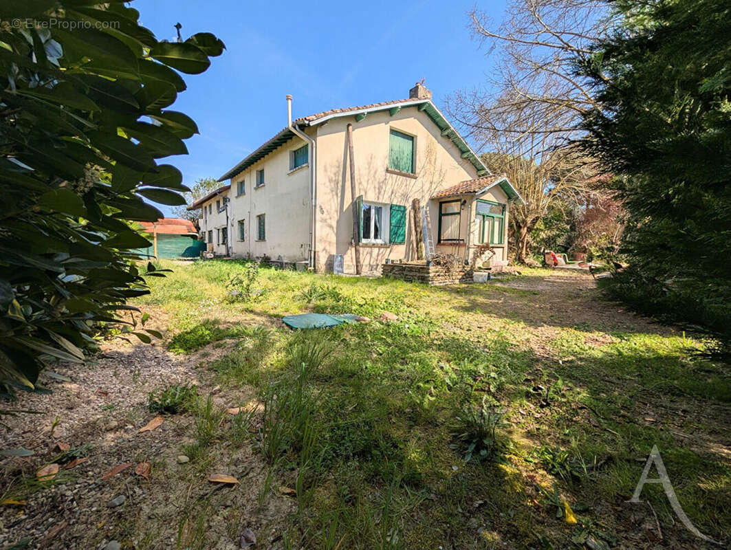 Maison à BESSENS