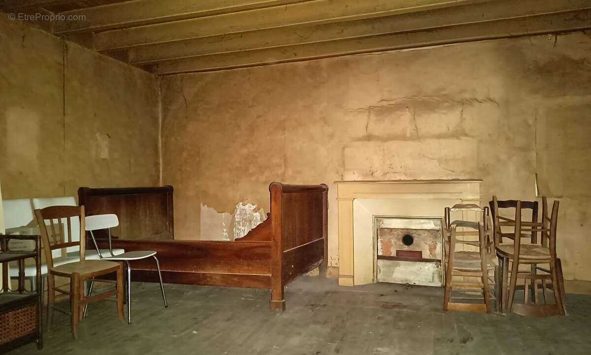 Maison à LATILLE