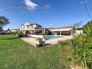 Maison à SAINT-CANNAT