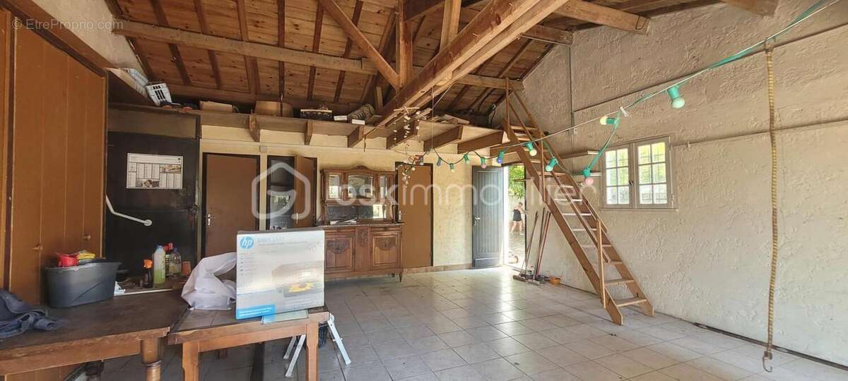 Maison 7 pieces, 4 chambres, double garage et atelier sur 1370m2 de terrain - photo 10