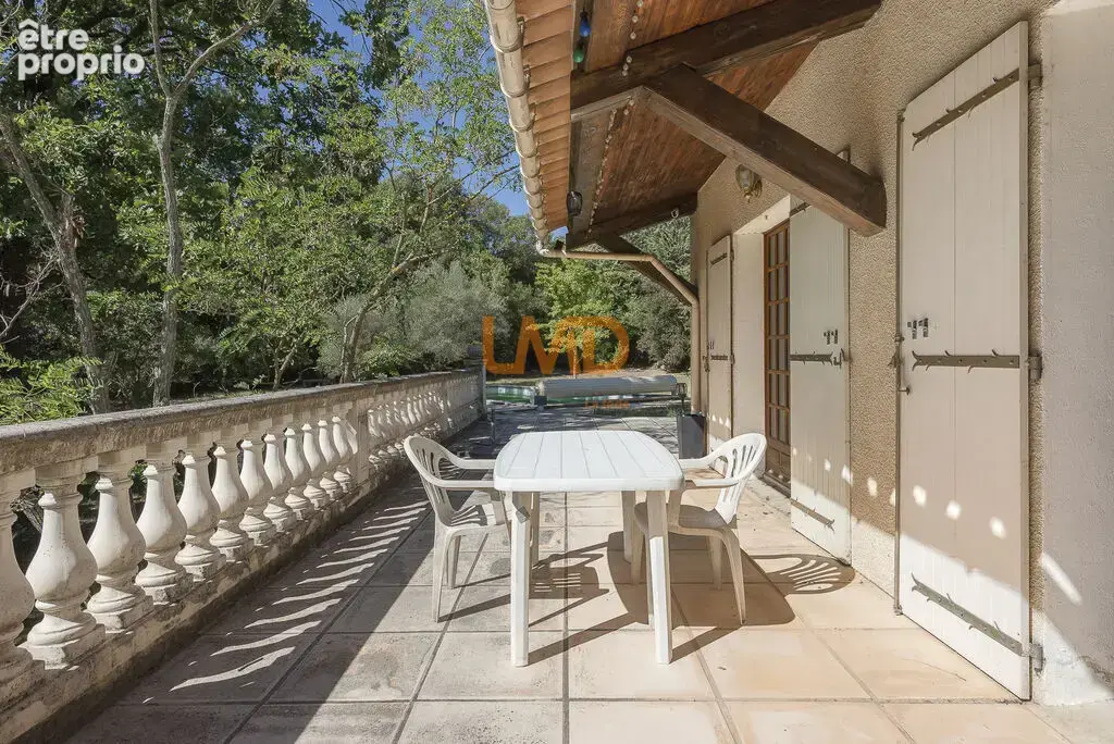 Maison familiale avec piscine sur 3900m2  plein sud - photo 6