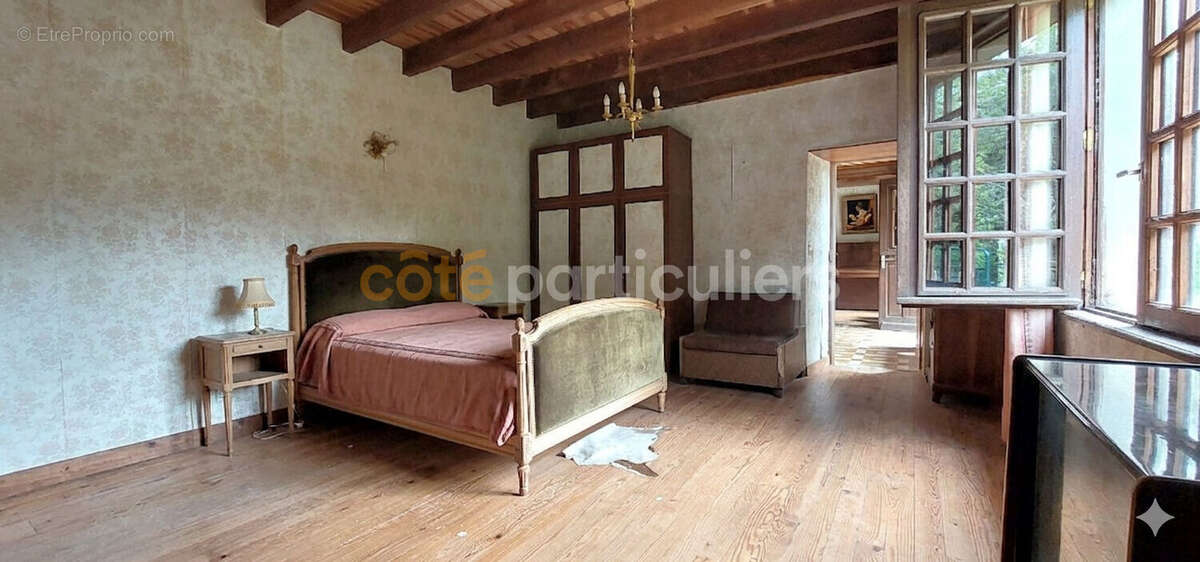 Maison à TIREPIED