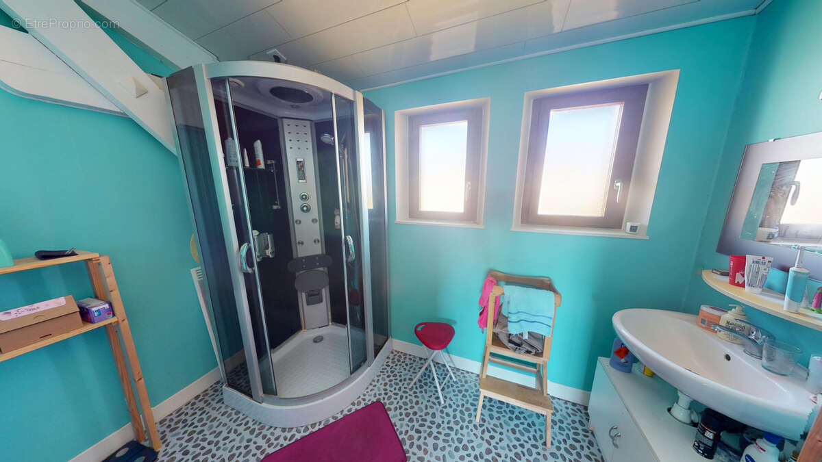 Maison à CRAPONNE-SUR-ARZON