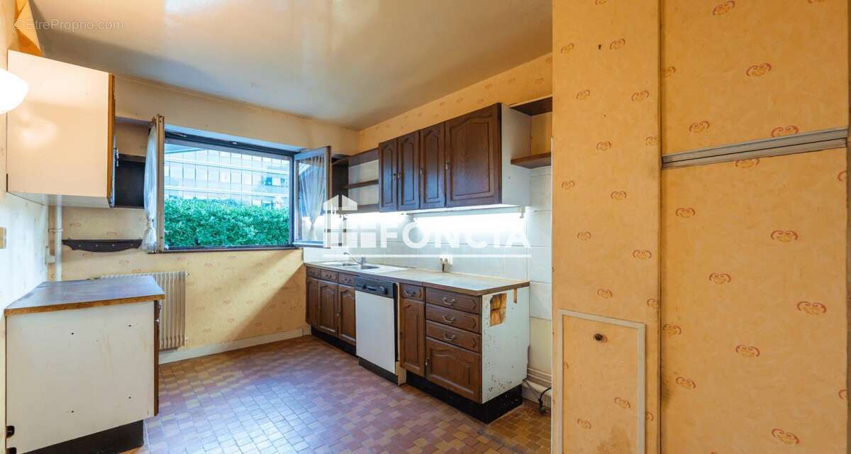 Appartement à RUEIL-MALMAISON