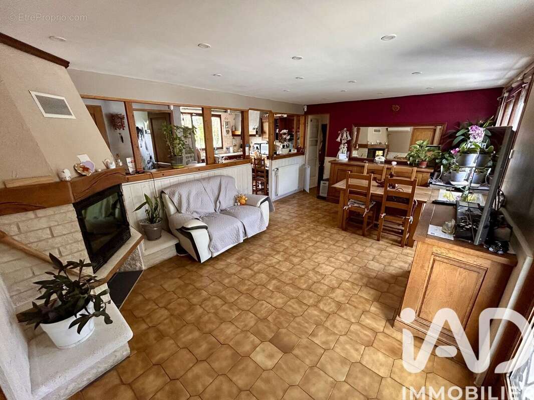 Photo 2 - Maison à SOIGNOLLES-EN-BRIE