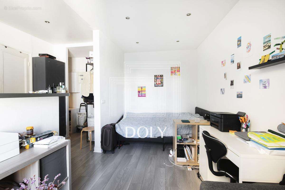 Appartement à PARIS-10E