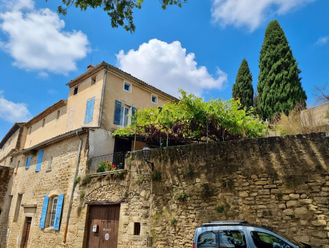 Maison à MALAUCENE