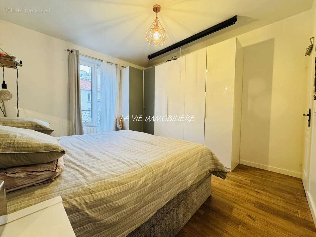 Maison à CHARENTON-LE-PONT