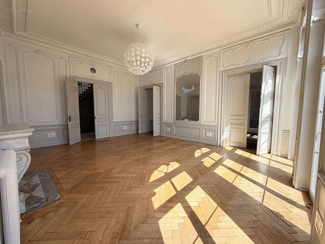 Appartement Rouen 5 pièce(s) 146.5 m2 - photo 3