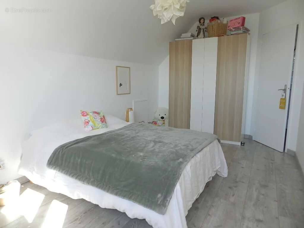 Maison à SAINT-PIERRE-SUR-DIVES