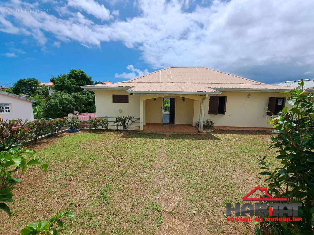 Maison à LE LORRAIN